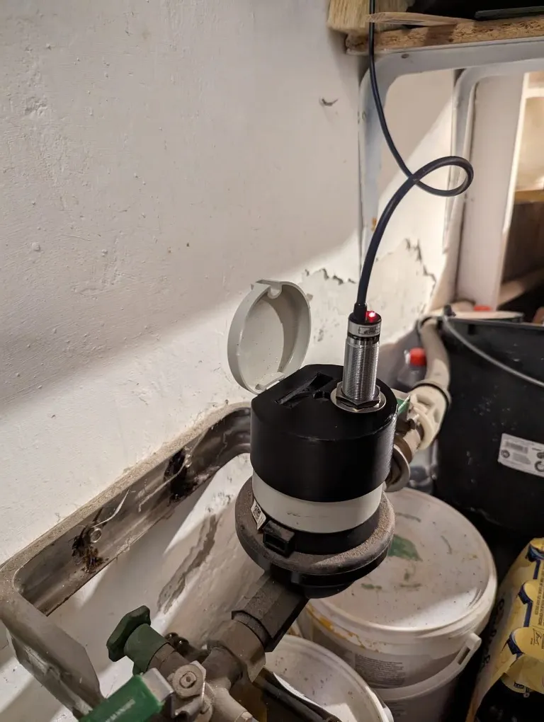 Giá đỡ đồng hồ nước cho cảm biến KIWA