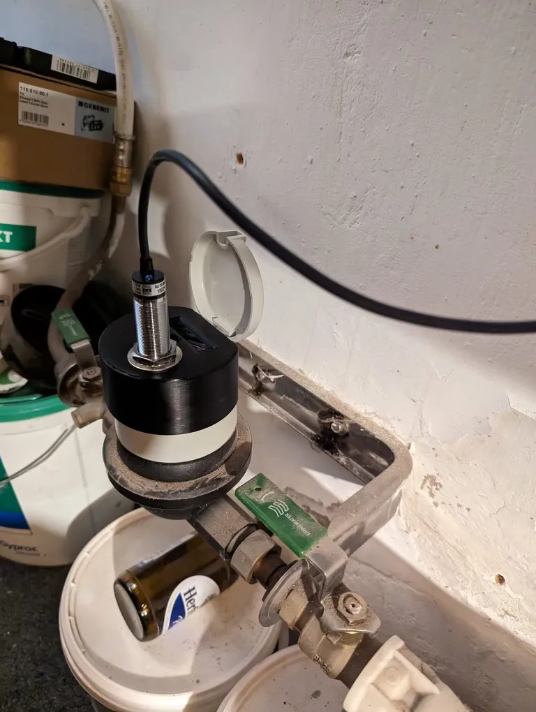 Giá đỡ đồng hồ nước cho cảm biến KIWA