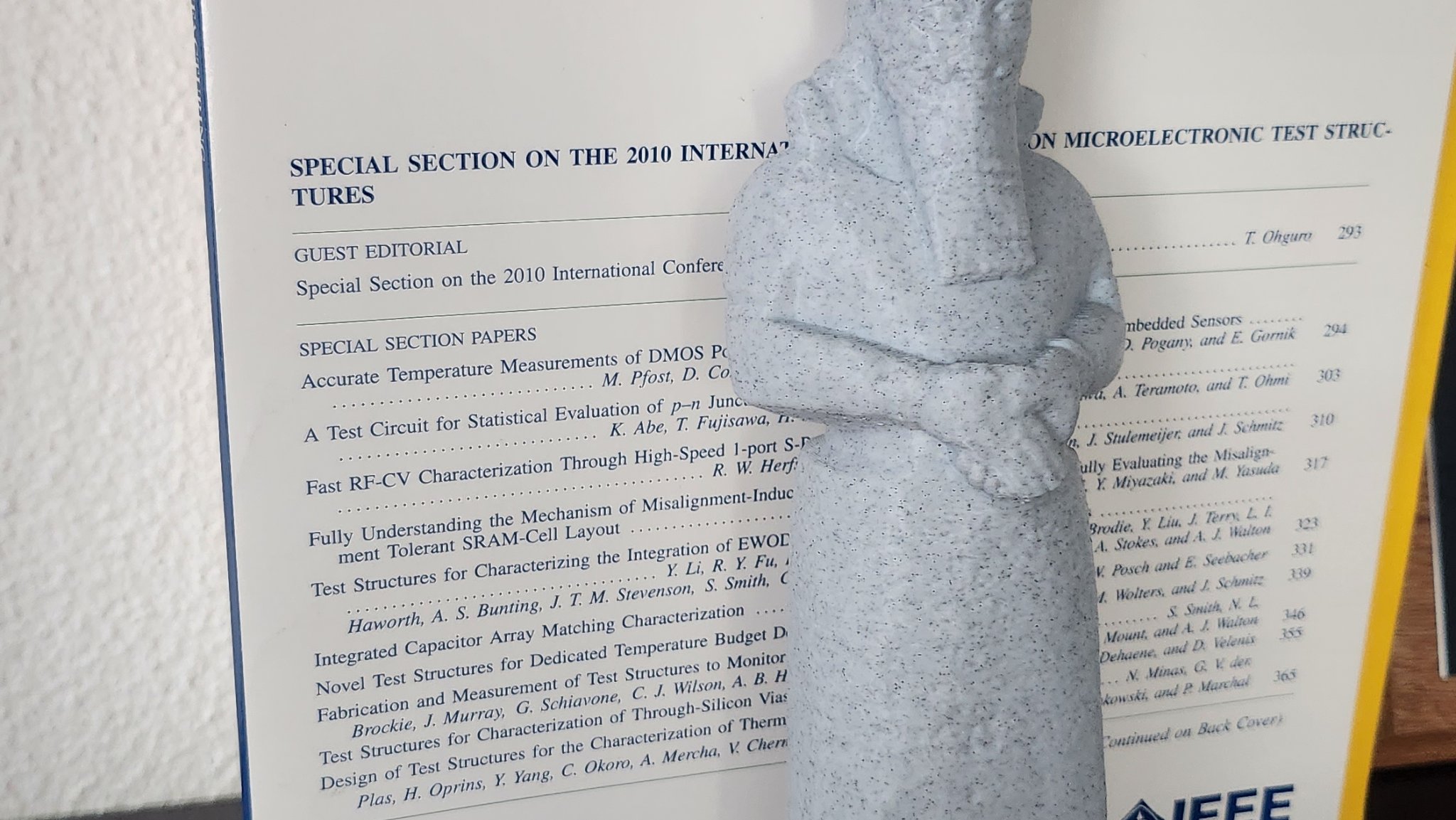 Giá đỡ sách thần Nabu từ Bảo tàng Anh