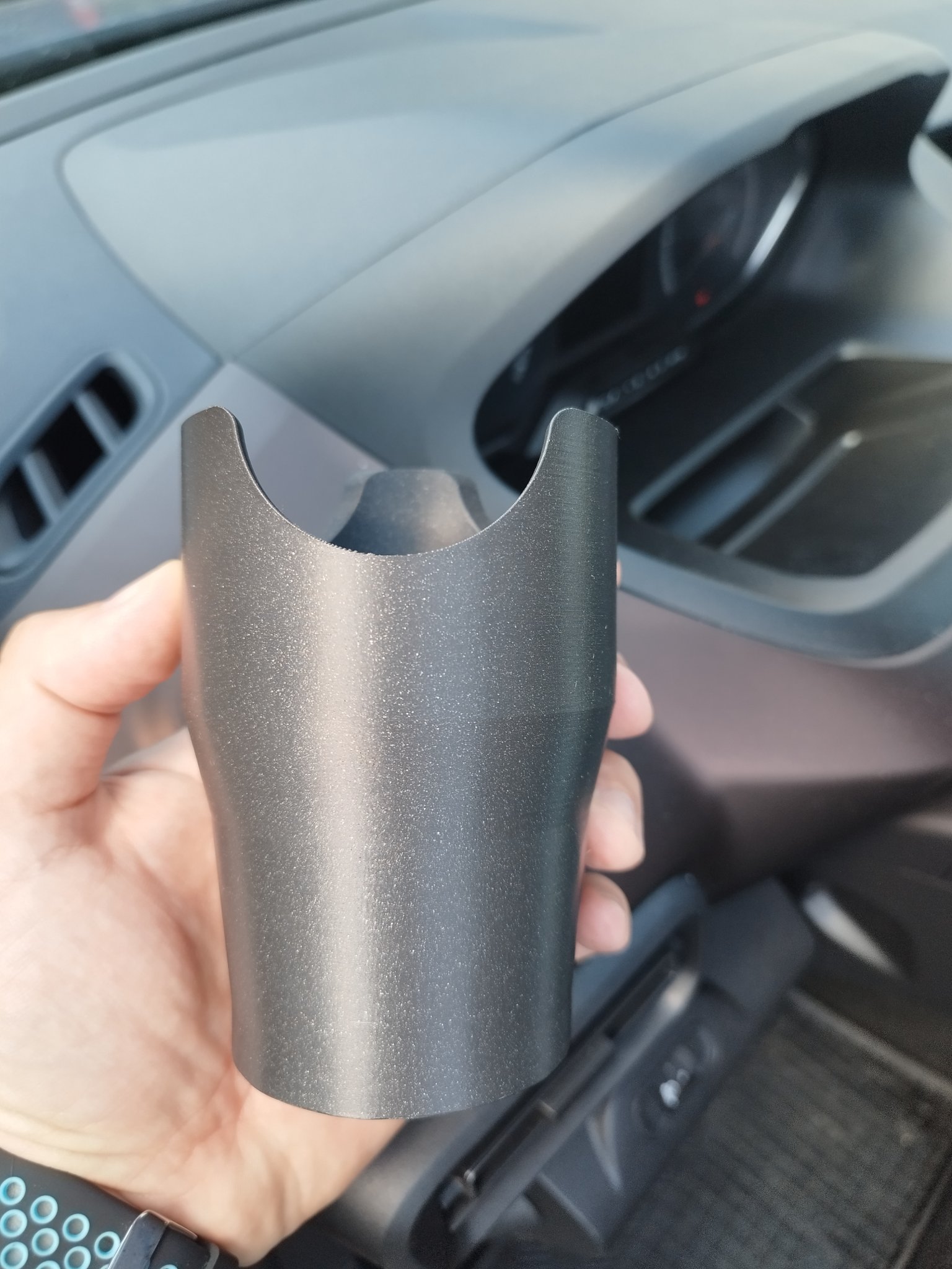 Giá đỡ cốc điều chỉnh cho Peugeot Rifter