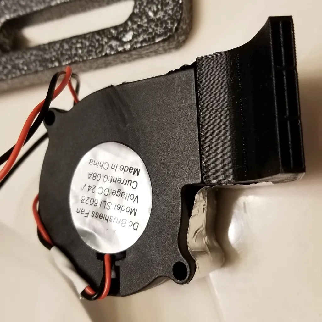 Ống dẫn gió cho quạt làm mát Replicator 2X với quạt 6028