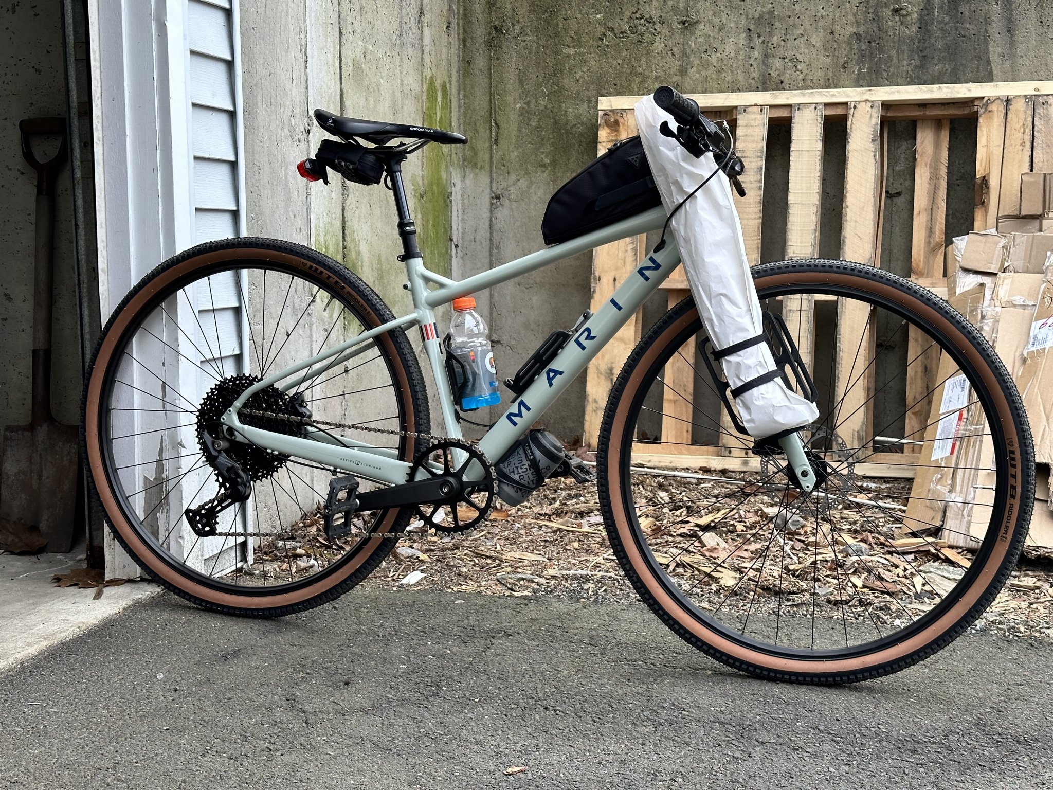 Giá đỡ đa năng 3 lỗ cho xe đạp