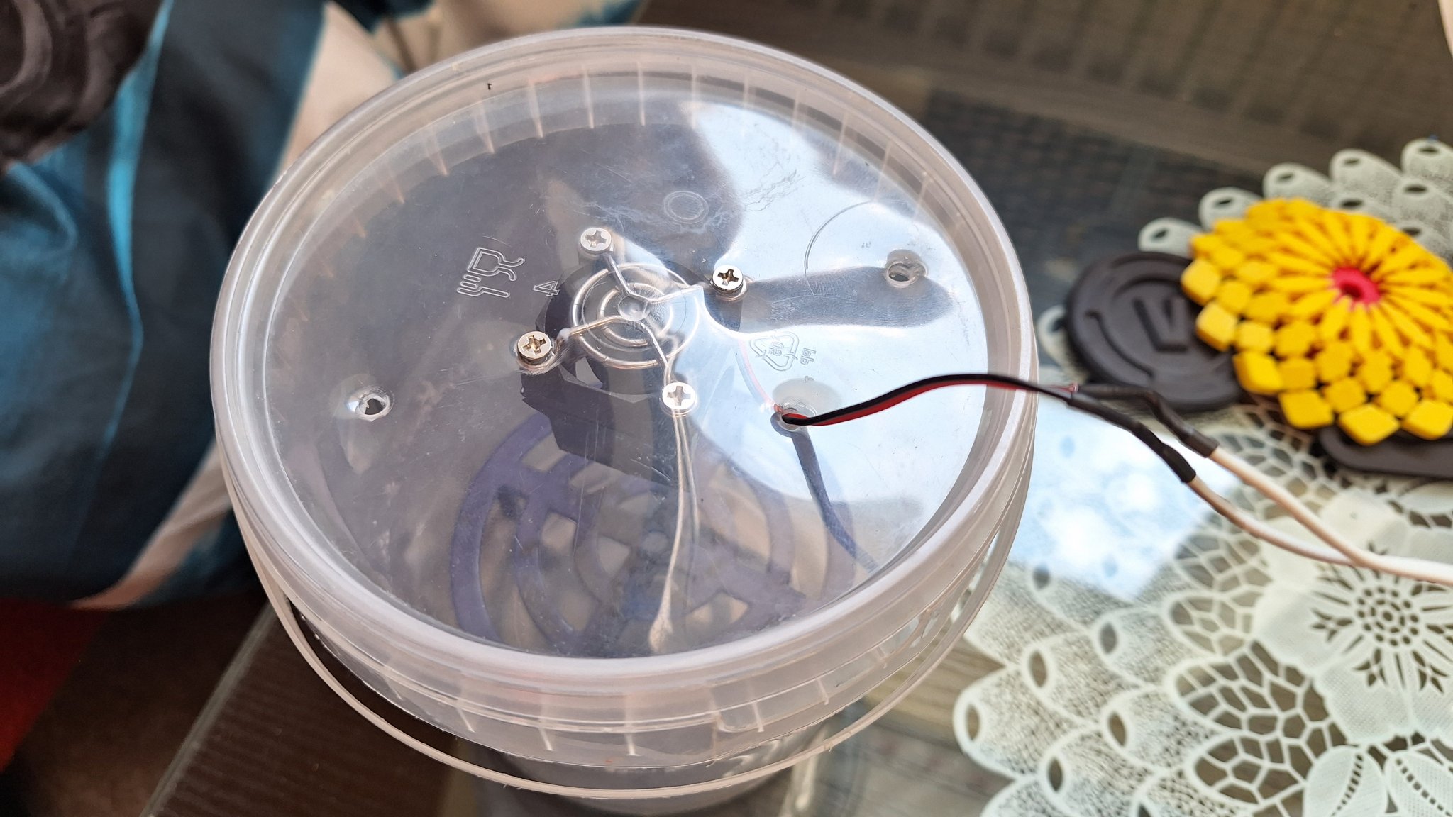 Giá đỡ cho Asa hoặc Abs mịn với aceton bay hơi