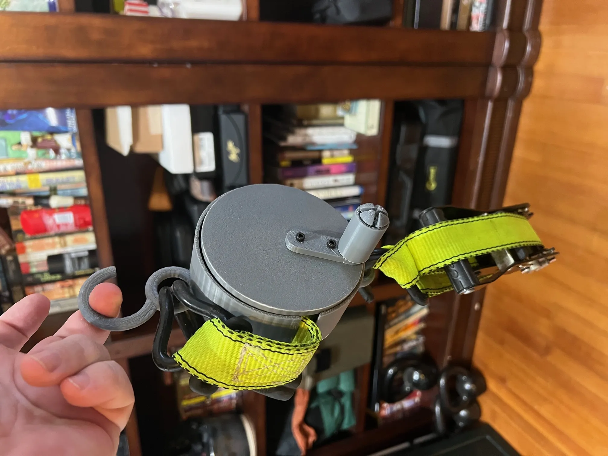 Giá đỡ dây buộc Strapper Keeper cho dây đai và ratchet