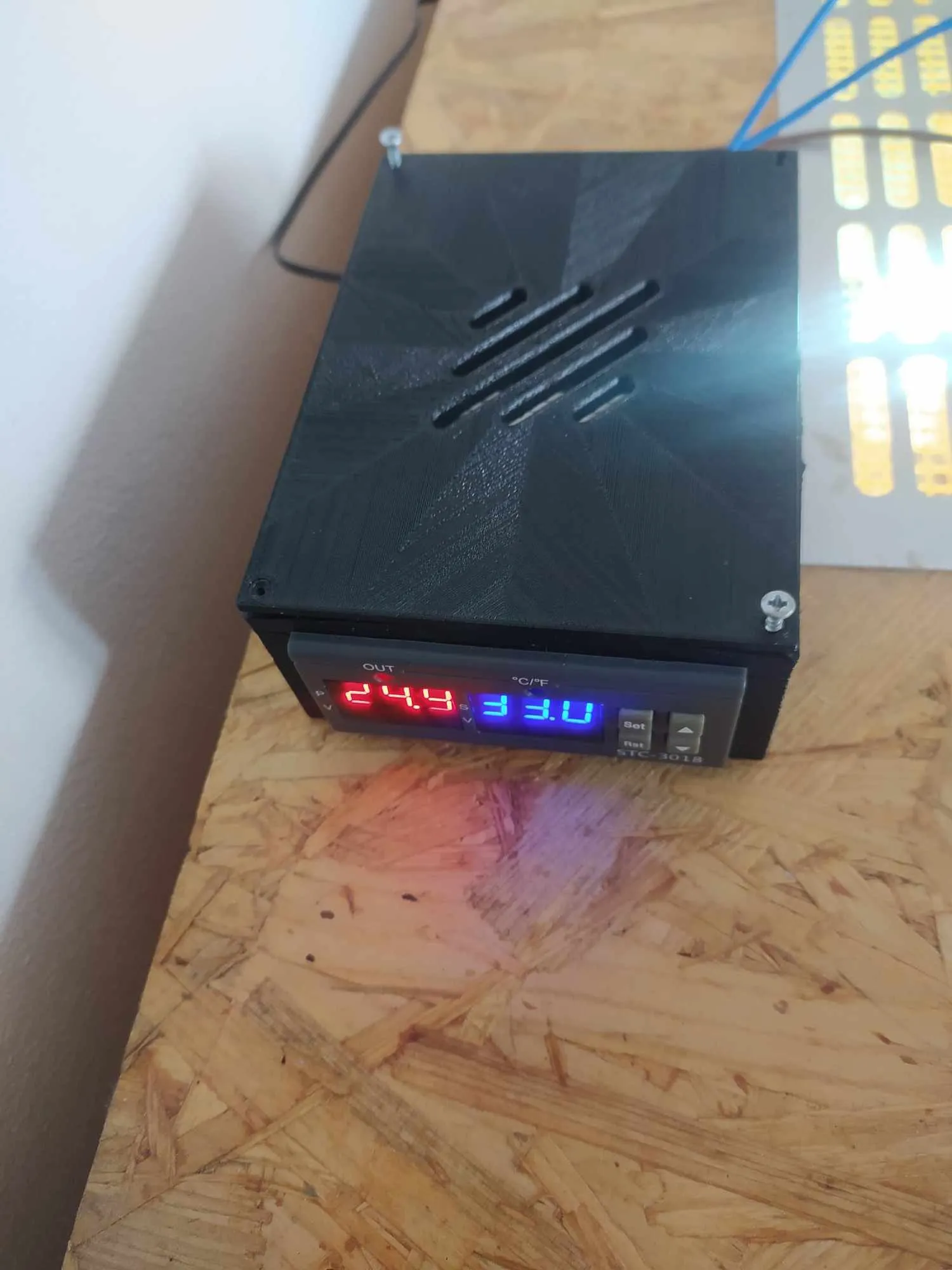 Hộp đựng cảm biến nhiệt độ cho hệ thống điều hòa không...