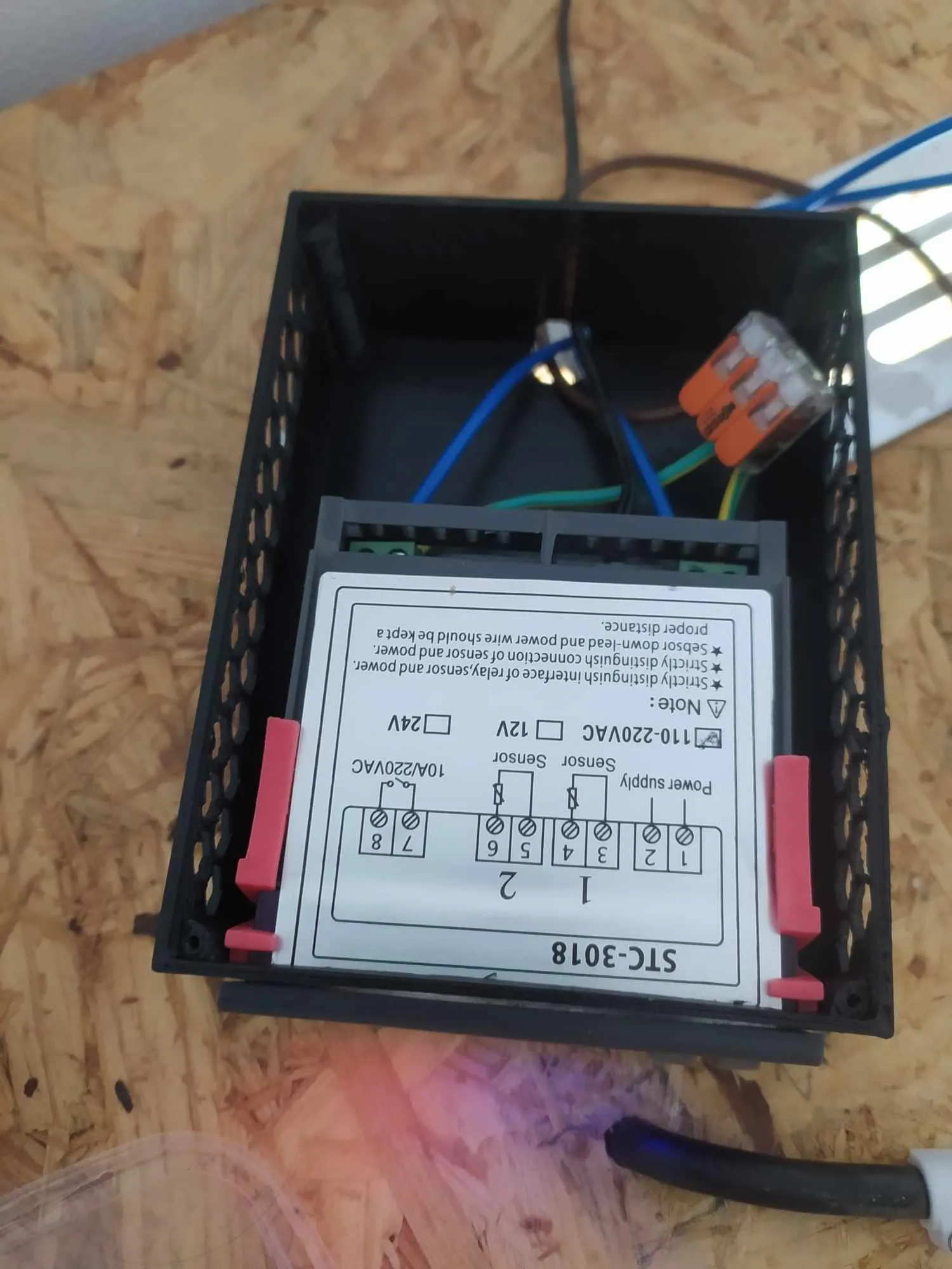 Hộp đựng cảm biến nhiệt độ cho hệ thống điều hòa không...