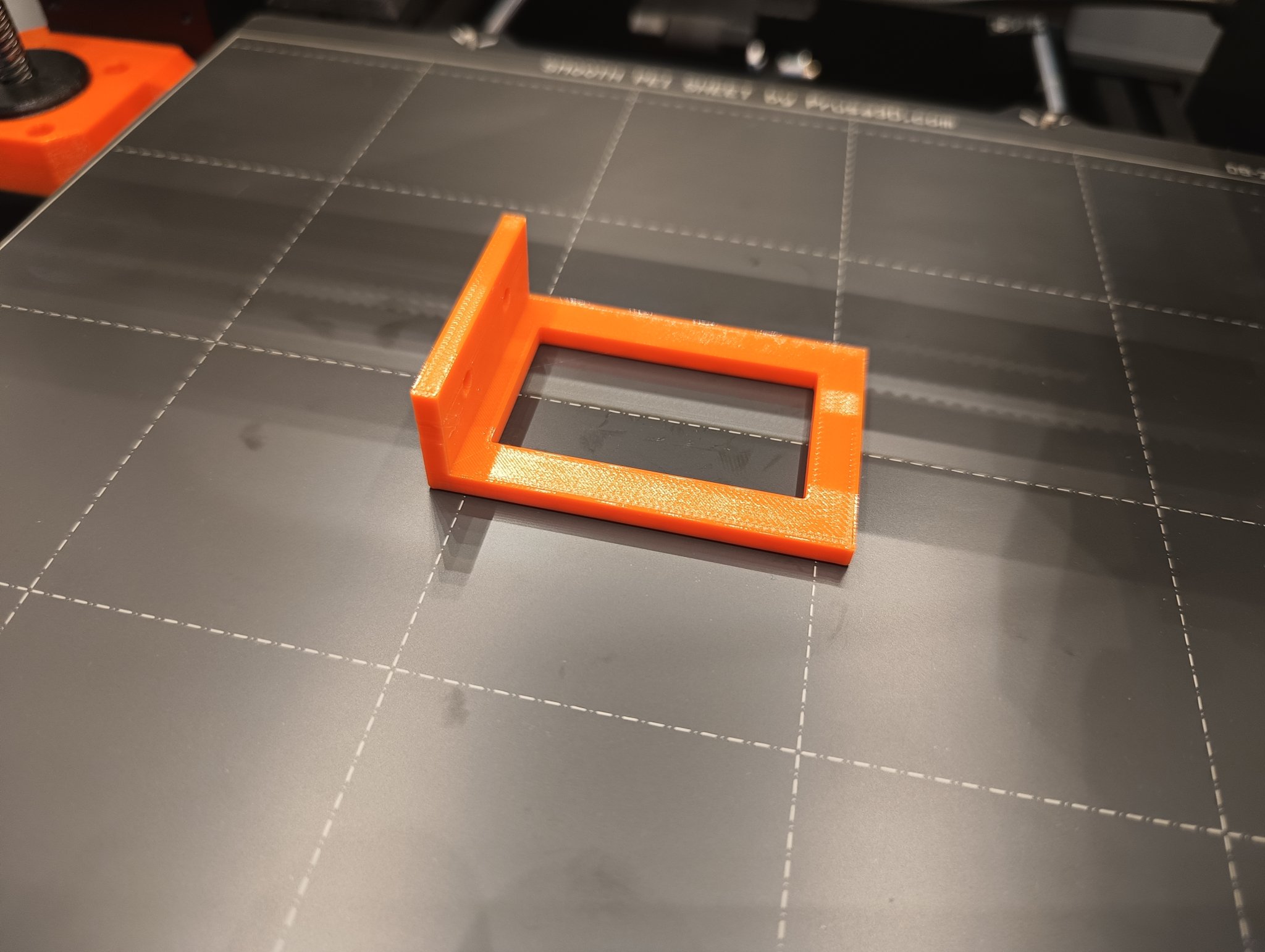 Đồng hồ đo độ ẩm và nhiệt độ gắn bên hông