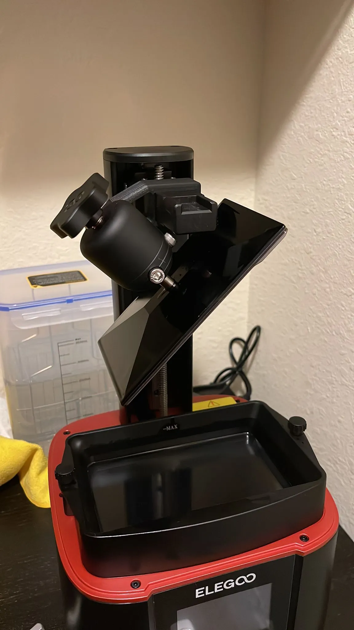 Giá đỡ nhỏ giọt 45 độ cho máy in 3D Elegoo Mars 3