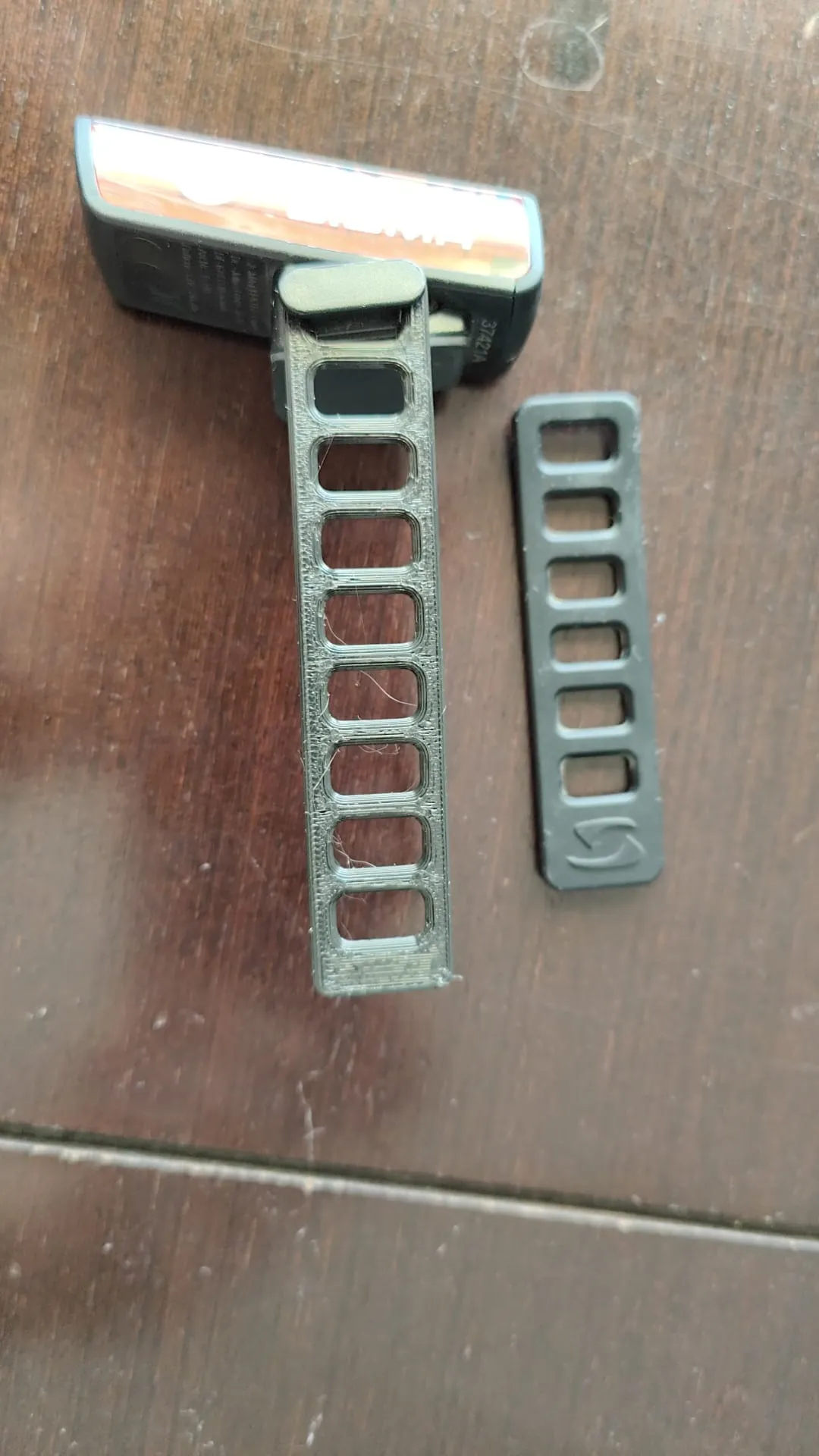 Dây cao su LED Sigma Stop cho yên xe