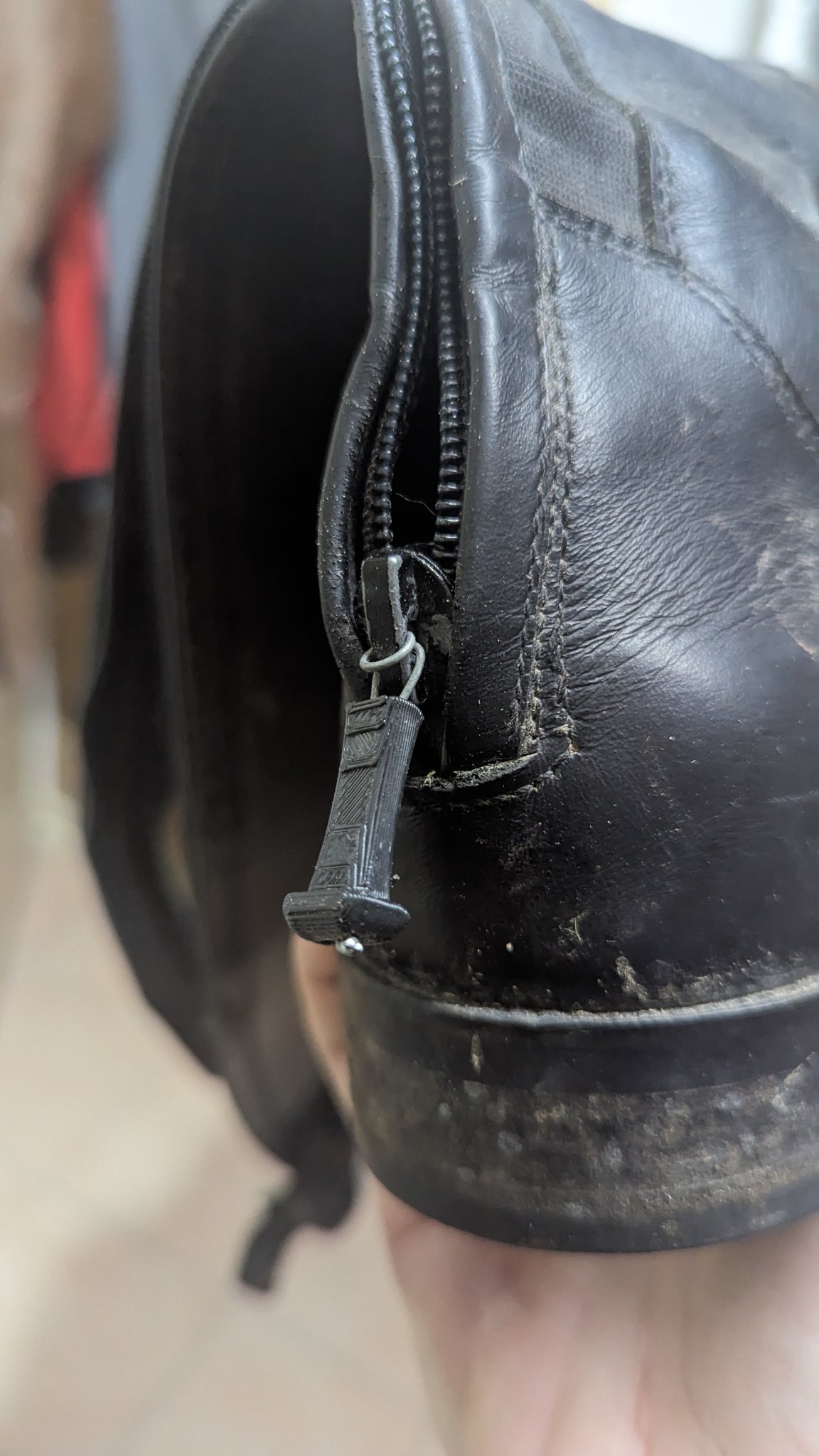 Tay kéo khóa khẩn cấp cho giày và áo khoác