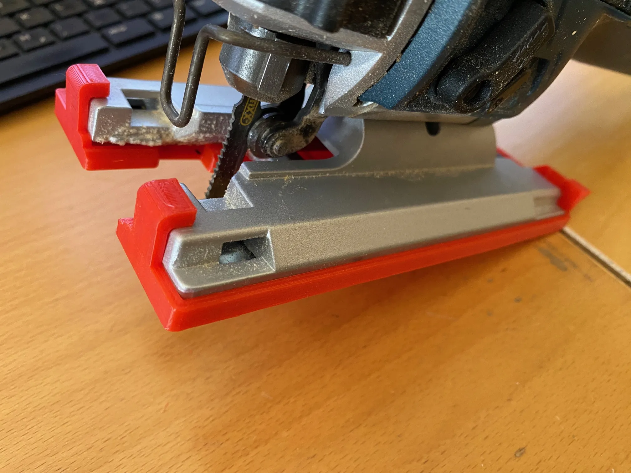 Bảng trượt cho máy cưa Bosch GST 150 CE