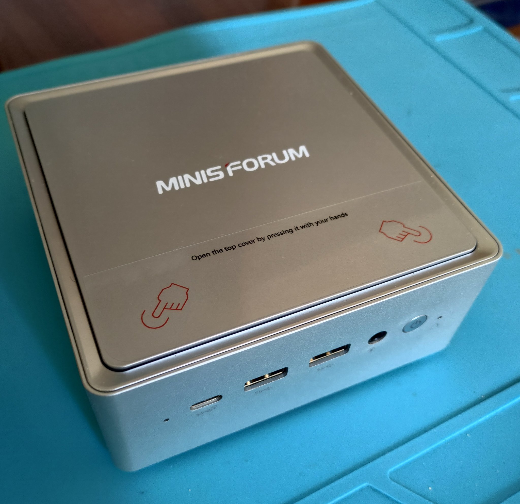 Nắp sửa đổi cho ổ cứng Seagate 5 To trên Minisforum MPB7