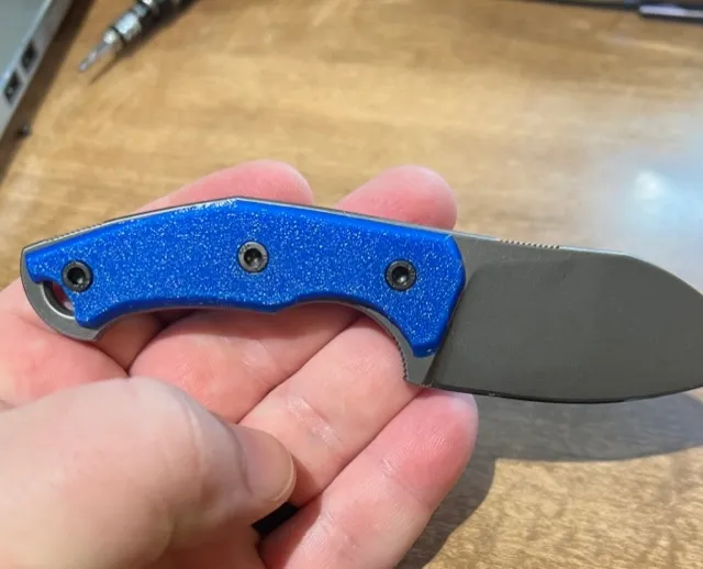 Mặt cắt tay cầm dao Giantmouse GMF1