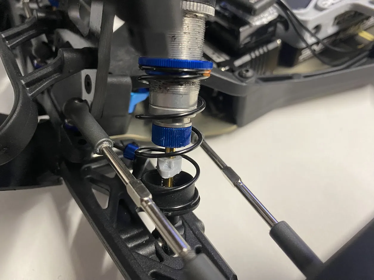 Bộ khoảng cách giảm chấn 3mm cho xe điều khiển từ xa