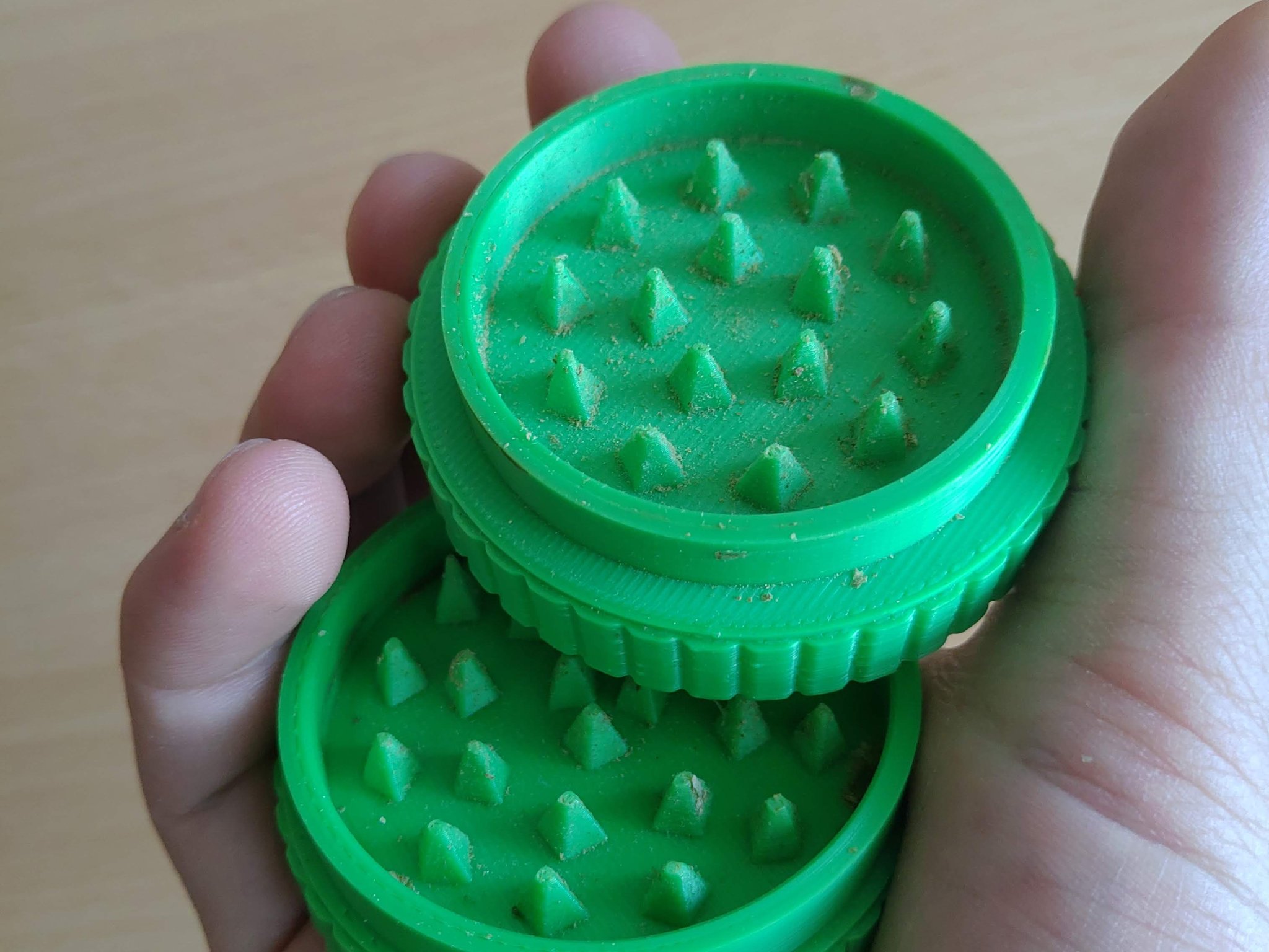 Máy xay cần sa với thiết kế tối ưu và hiệu suất tuyệt vời