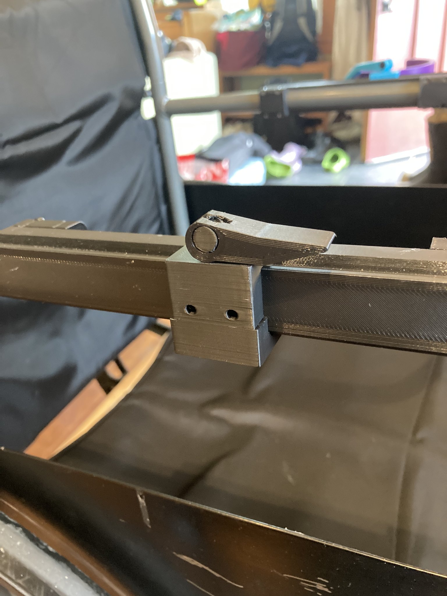 Giá đỡ đa năng cho thanh Wheelchair Mate