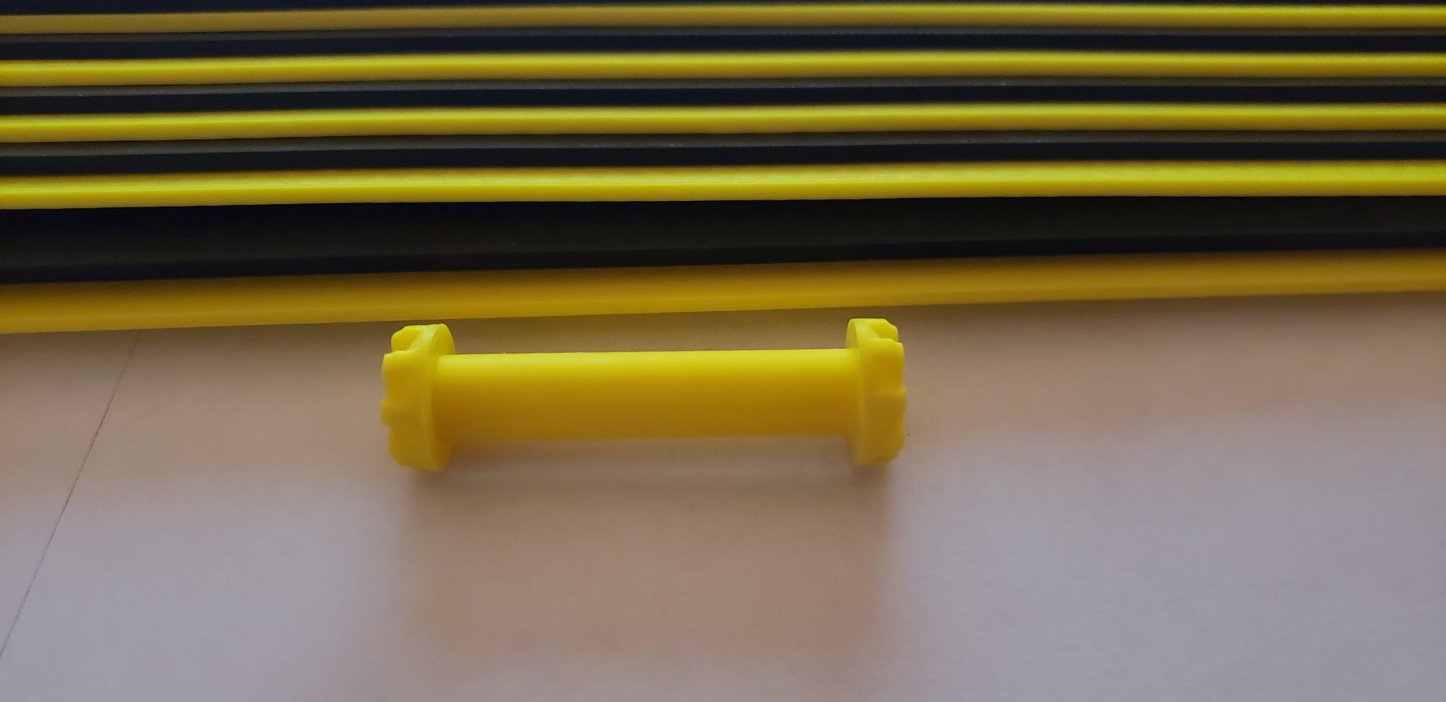 Quạt tay phong cách Nhật Bản với 18 cánh quạt