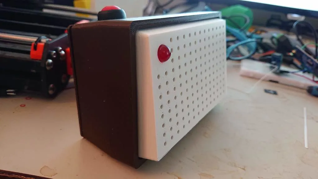 Loa intercom phong cách Charlie's Angels