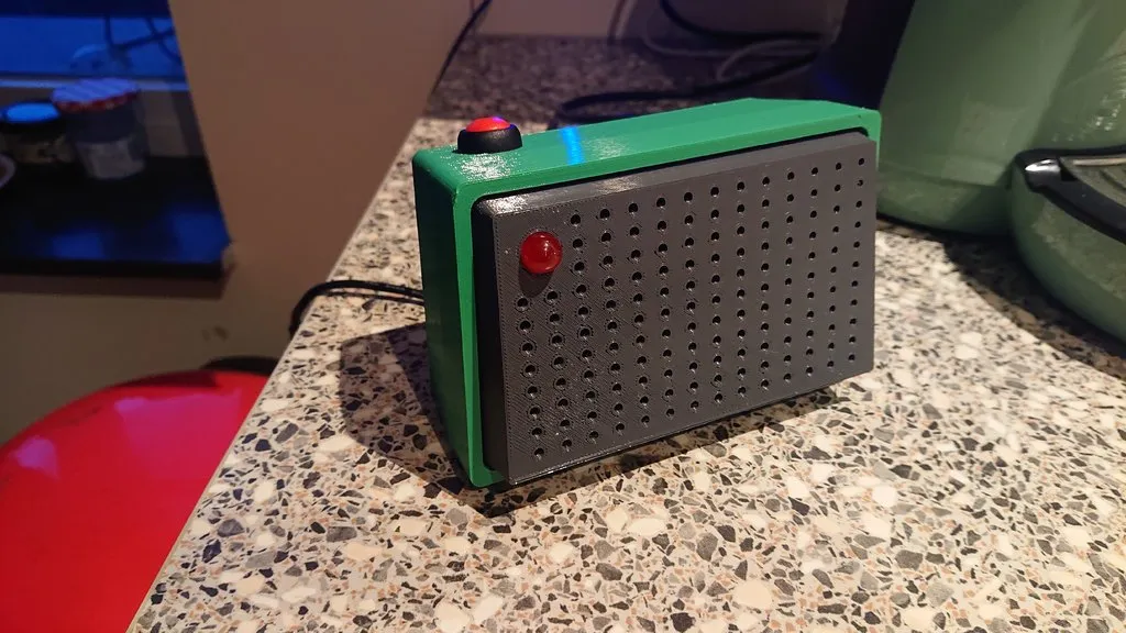 Loa intercom phong cách Charlie's Angels