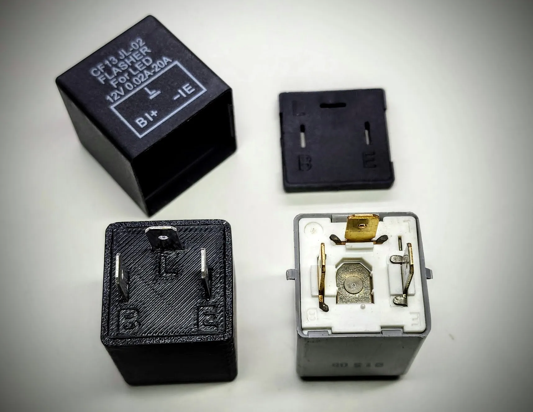 Hộp relay nhấp nháy LED CF-13 cho Diahatsu Hijet