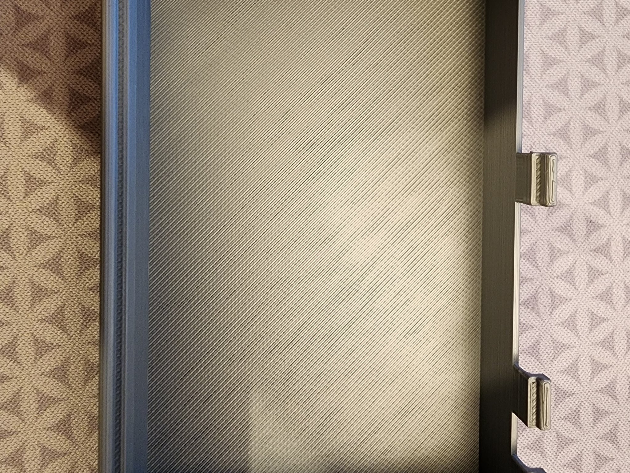 Vỏ bảo vệ bo mạch phát triển PIC32CM của Microchip