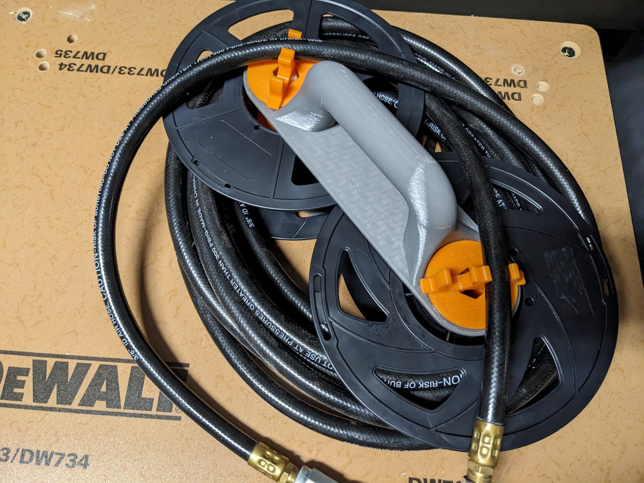 Giá đỡ dây ống khí 15mm cho cuộn dây đôi