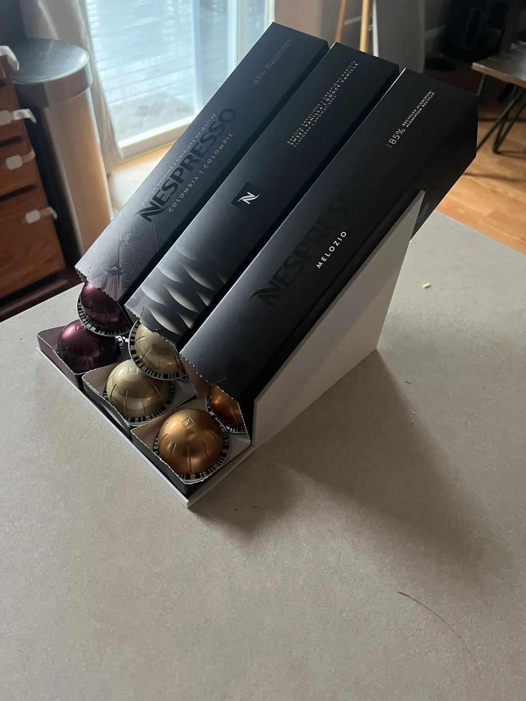 Giá đỡ hộp pod Nespresso Vertuo