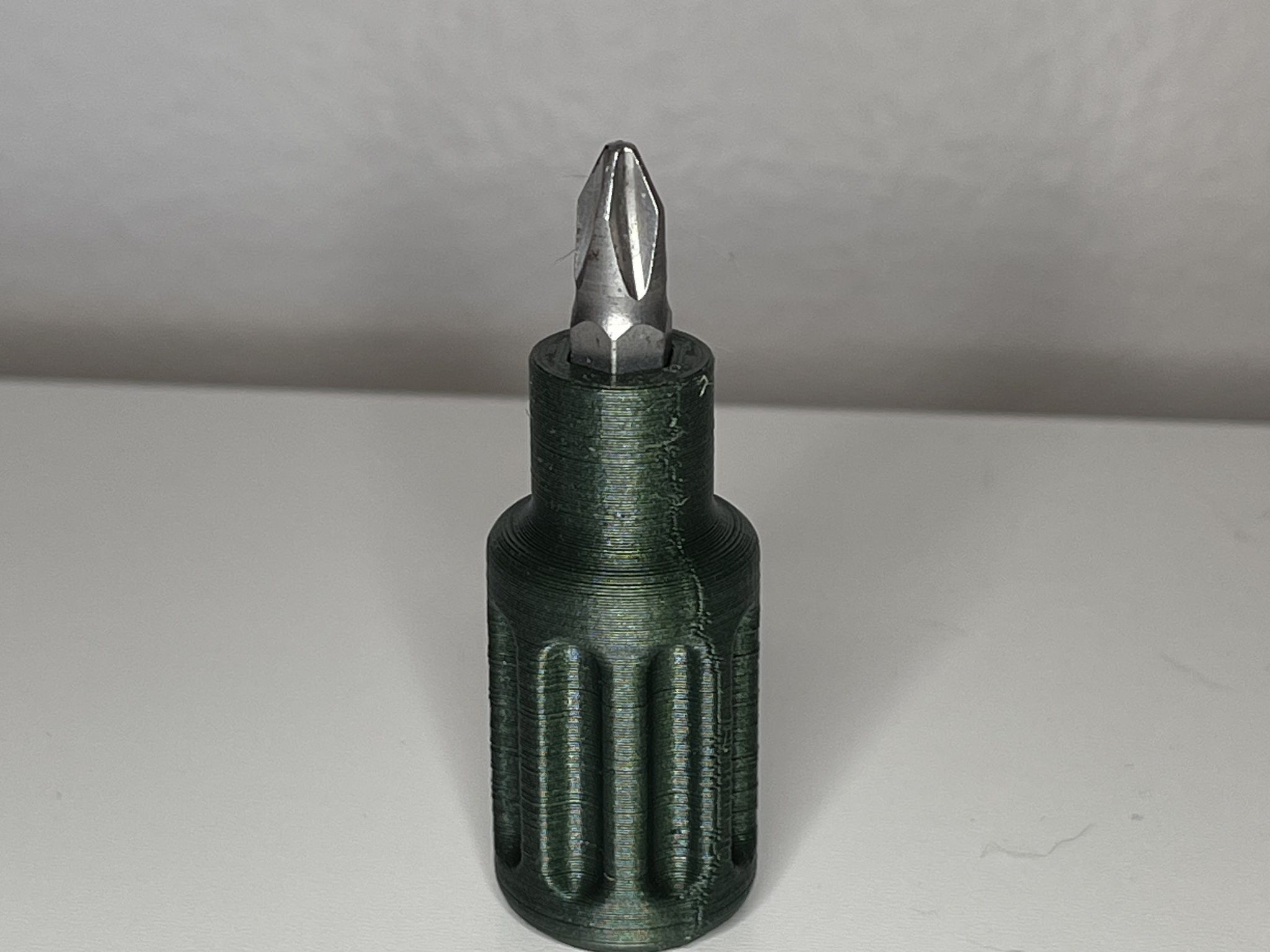 Tua vít mini có nam châm và lỗ gắn magnet 6x2mm