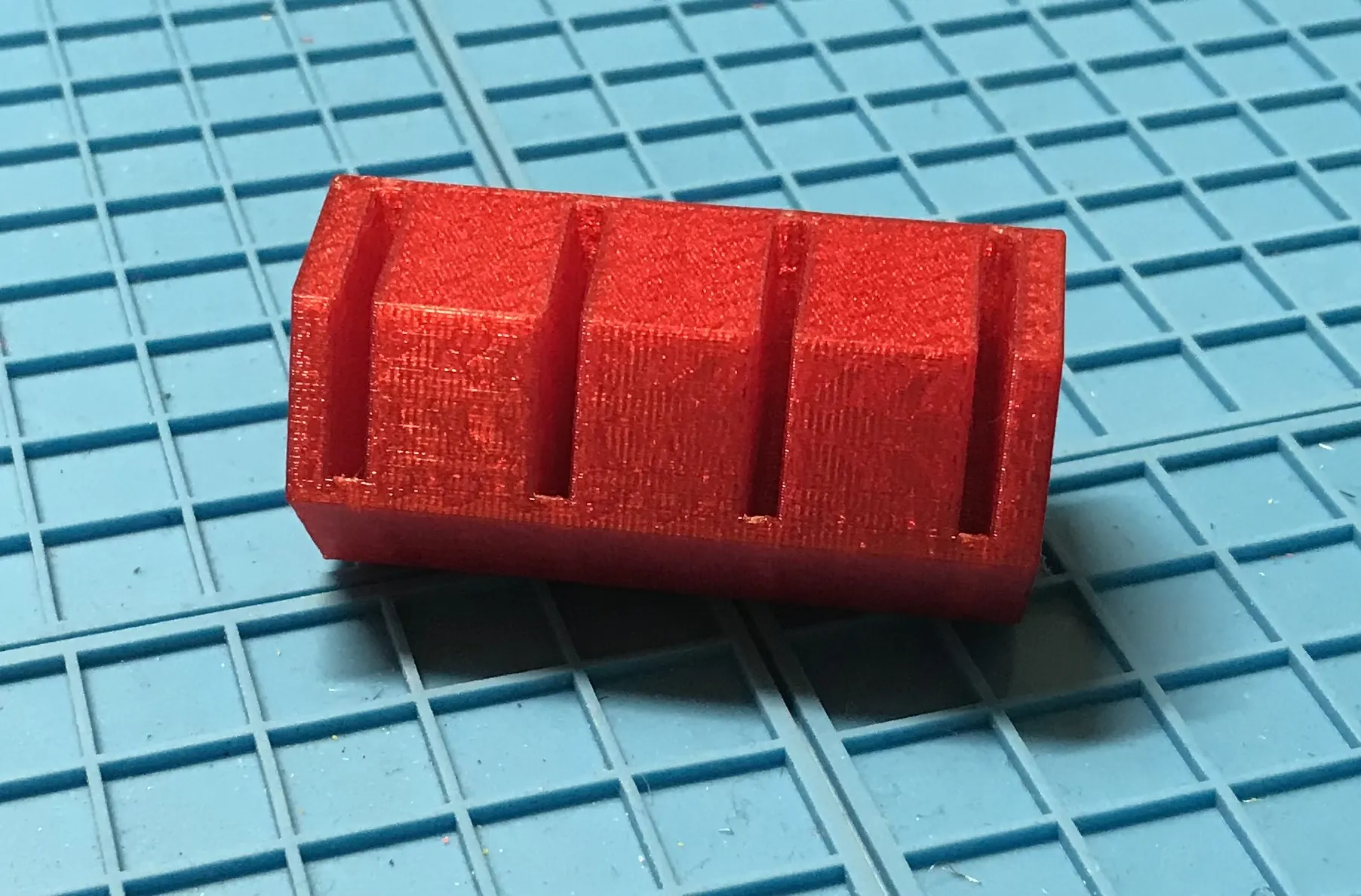 Giá đỡ thẻ SD hình lục giác cho bảng Skadis