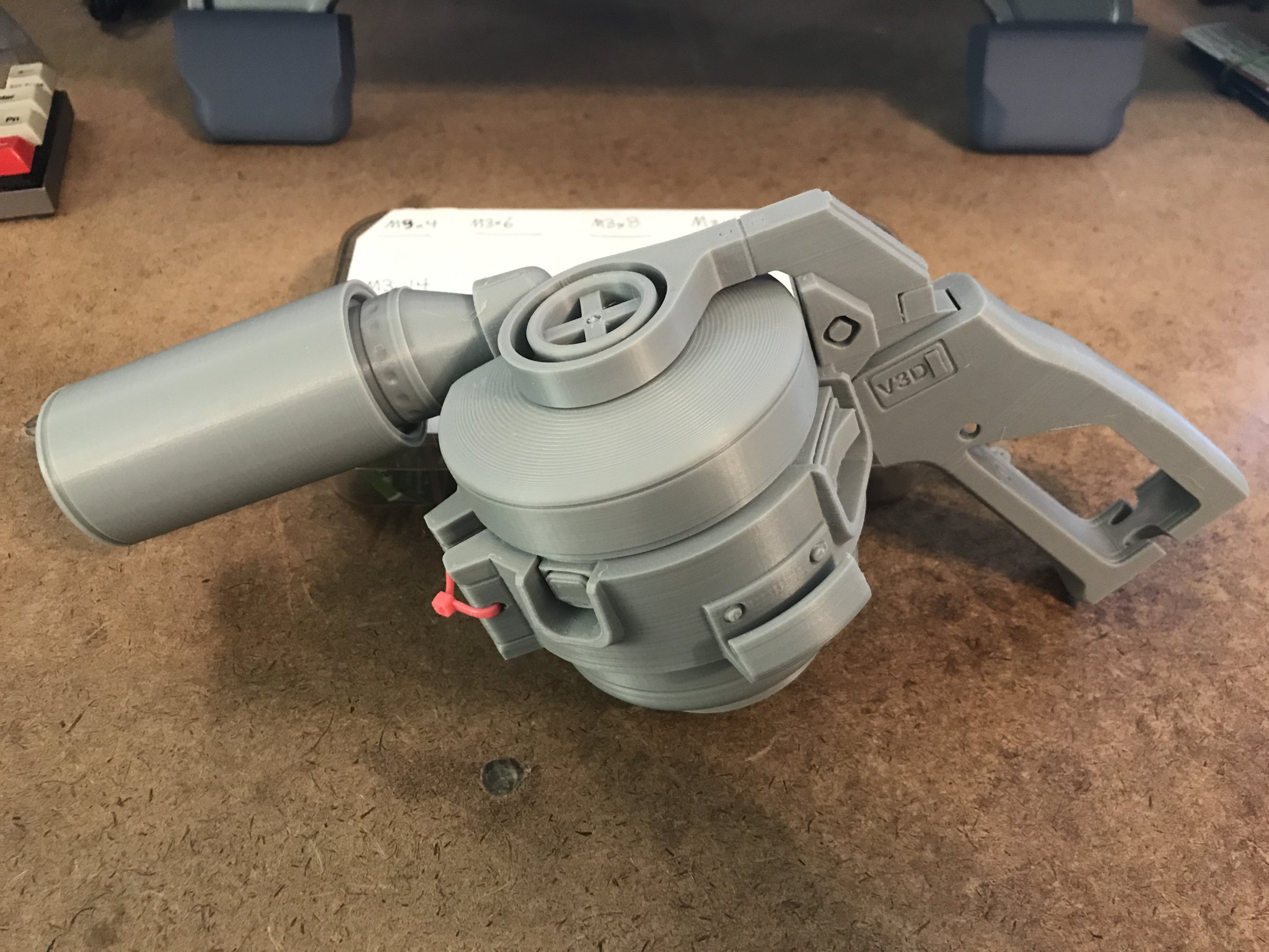 Súng blaster khoa học viễn tưởng "Potbelly" cho AR-15