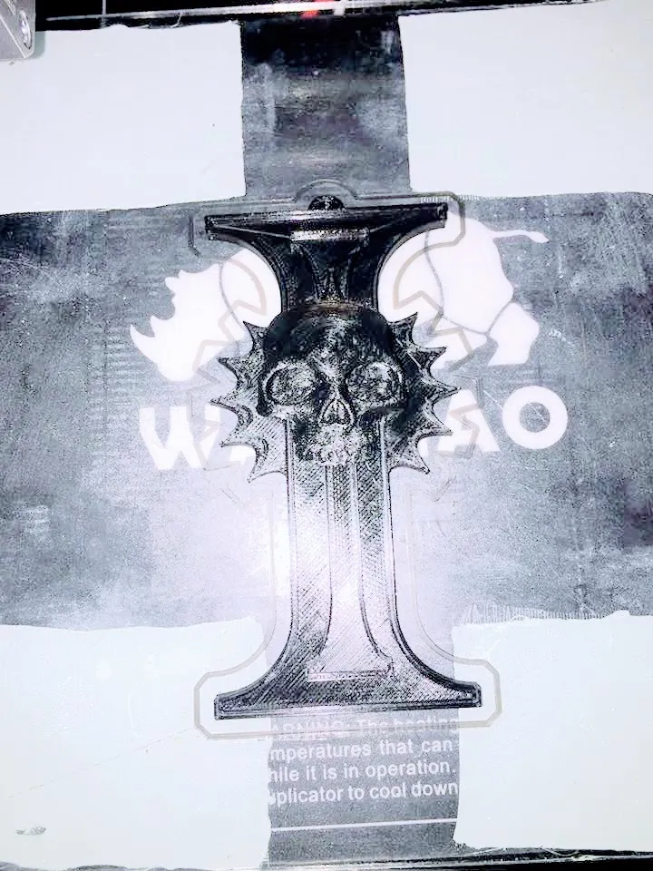 Rosette giáo hội với đầu lâu cho nhân vật Sisters of Battle