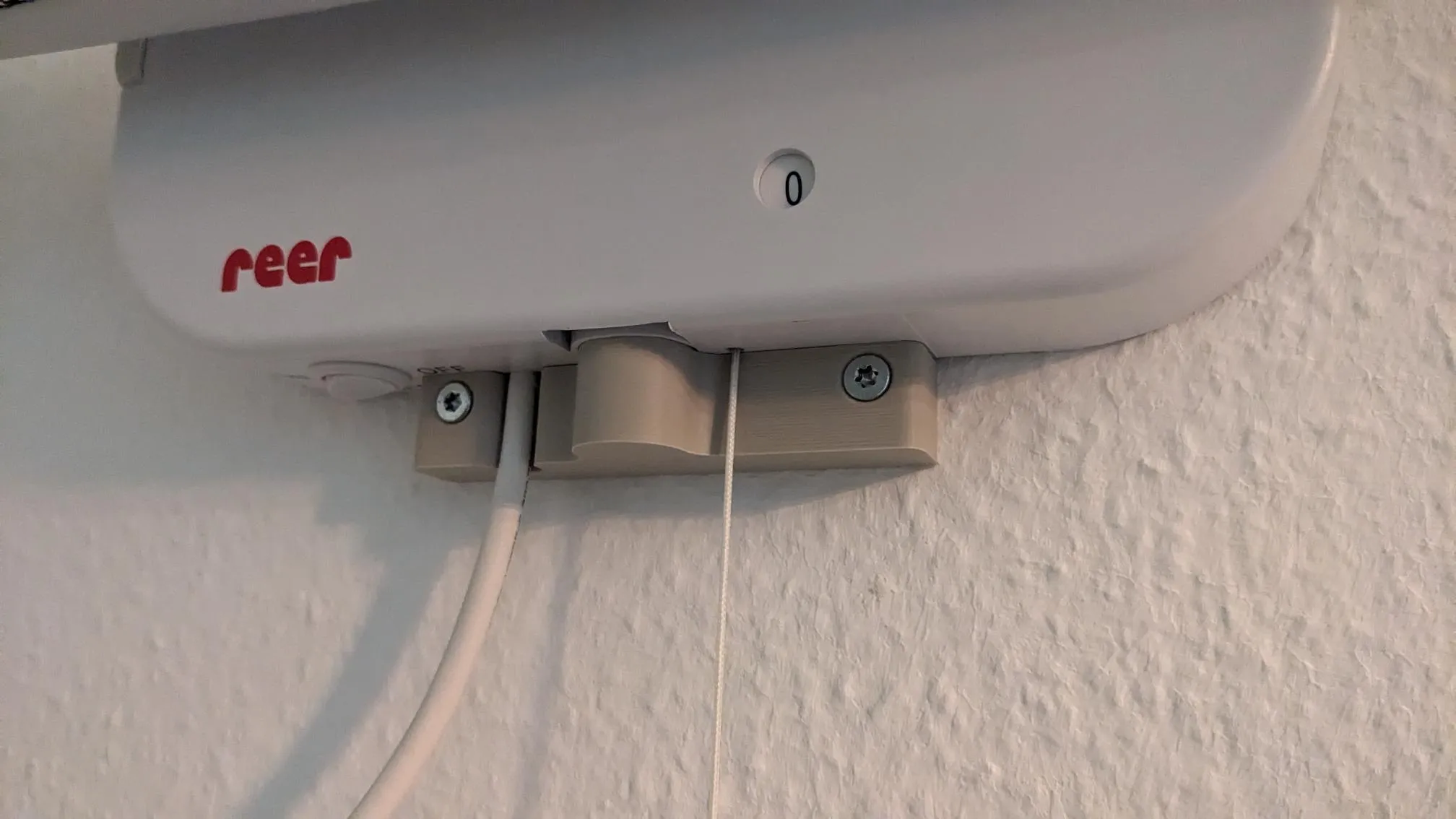 Giá đỡ tường chắc chắn cho máy sưởi Reer 1928