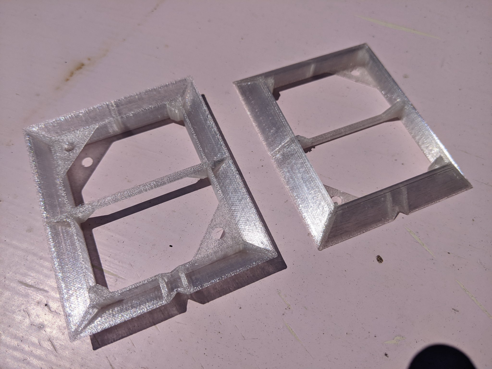 Giá đỡ pin mặt trời mini 56x43mm cho đèn sân vườn