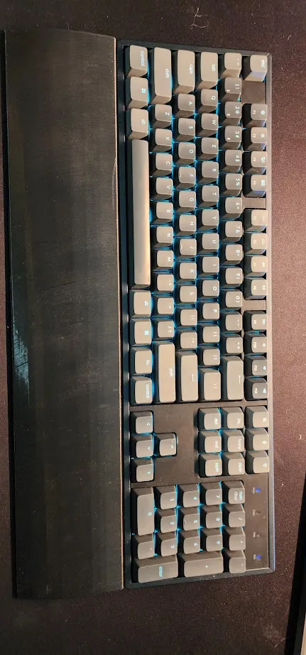 Giá đỡ cổ tay Keychron K10 với dải Velcro