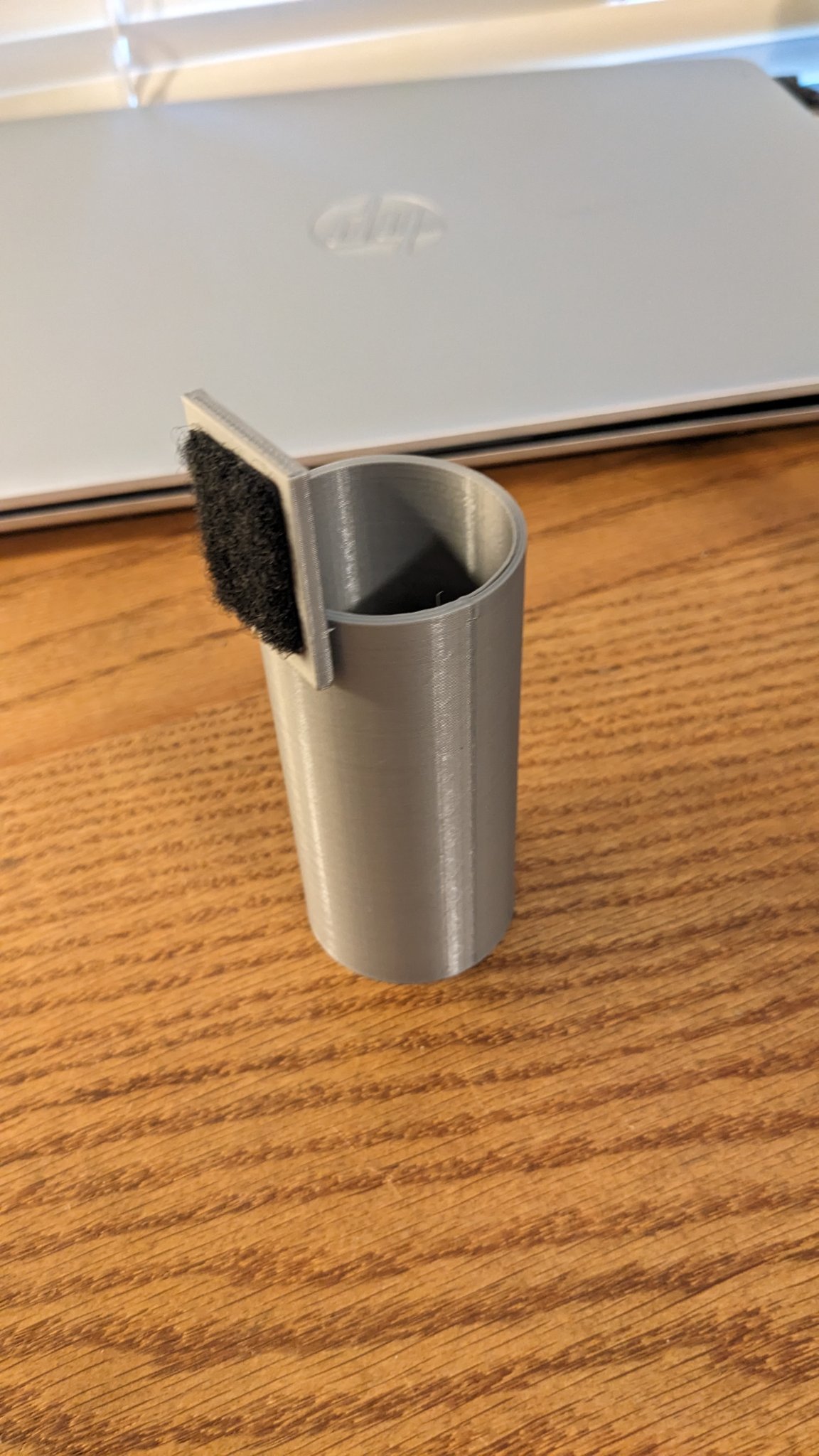 Giá đỡ đèn pin gắn Velcro cho quần cargo