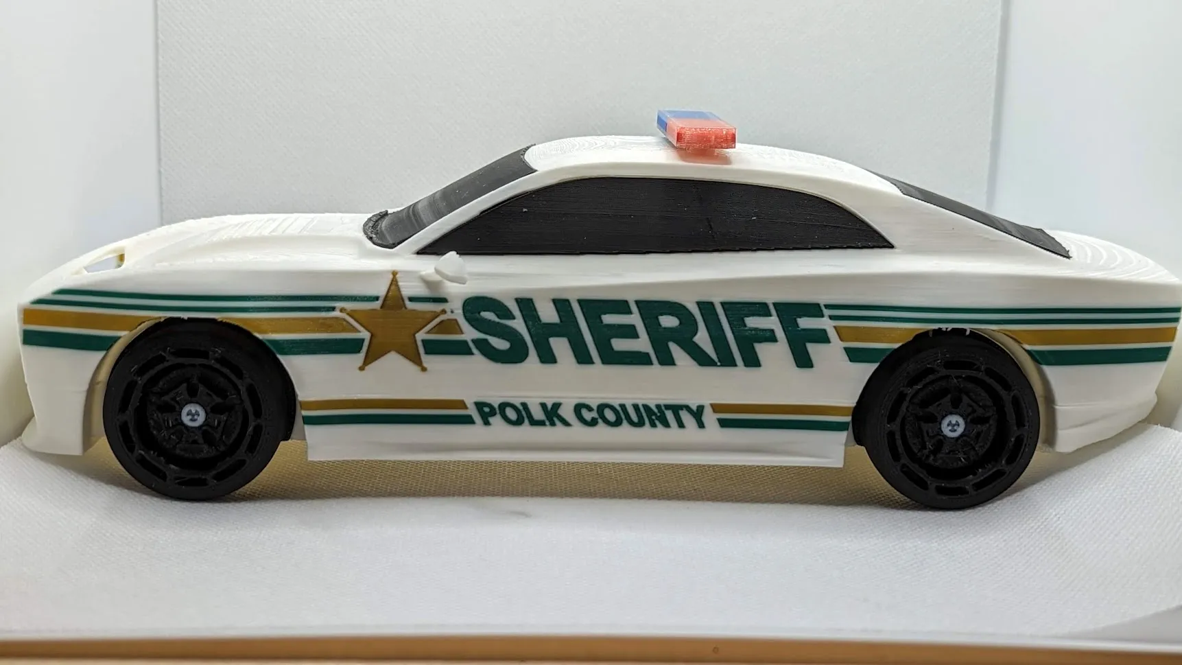 Xe cảnh sát Dodge Charger của cảnh sát quận Polk