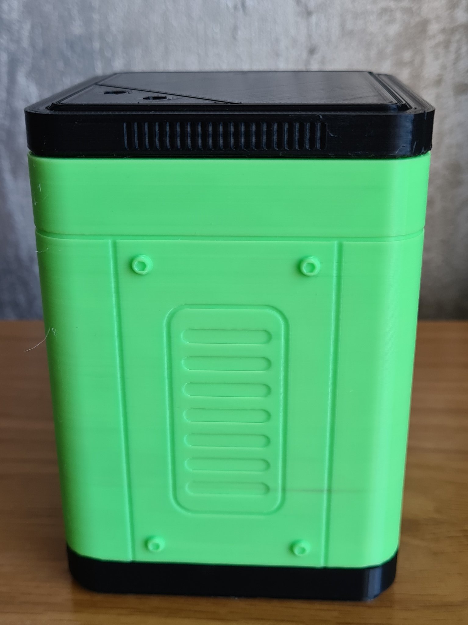 Container Tương Lai Lắp Ráp Bằng Nam Châm