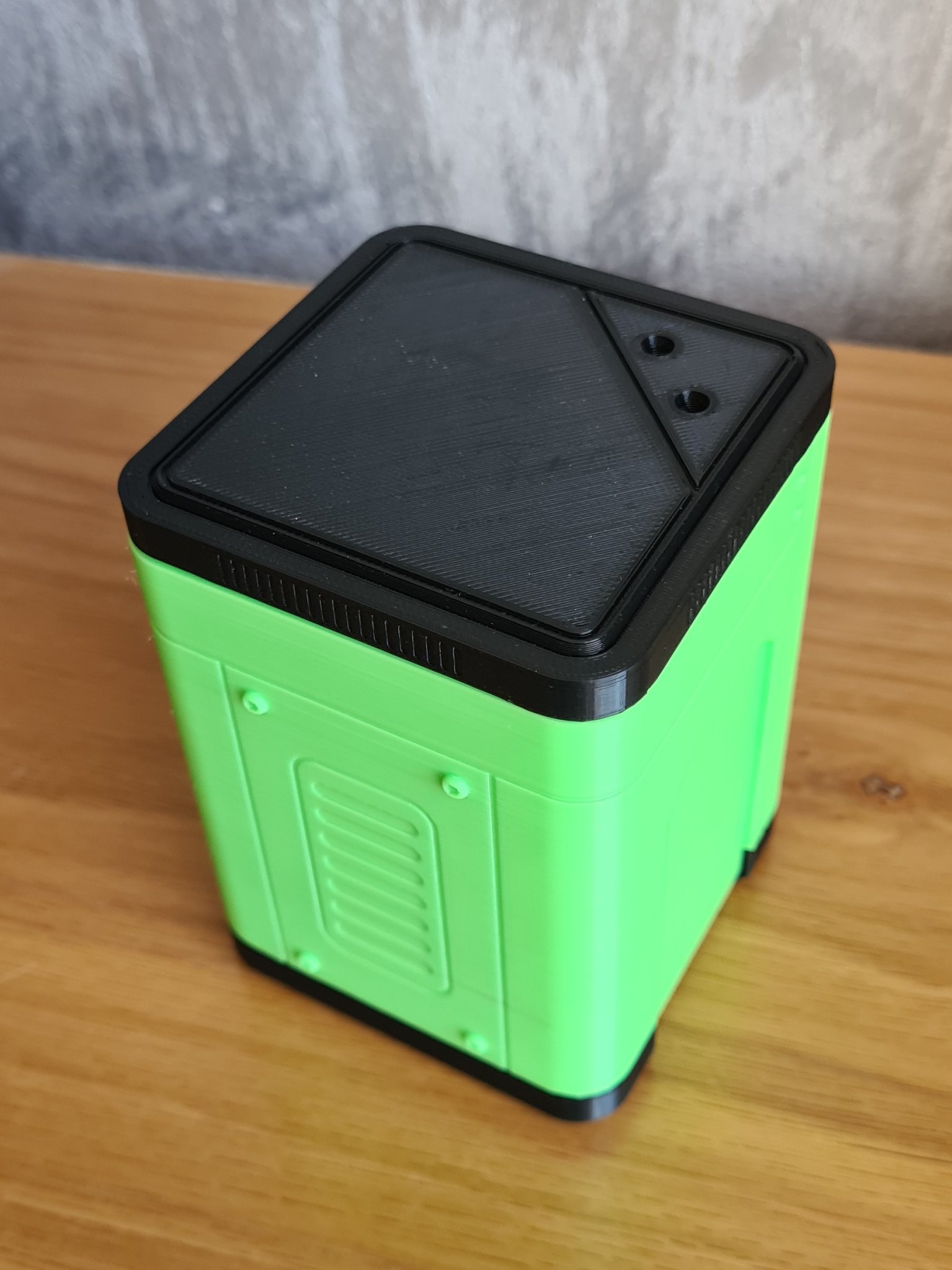 Container Tương Lai Lắp Ráp Bằng Nam Châm