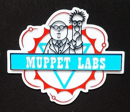 Biểu hiệu Muppet Labs nhiều màu sắc