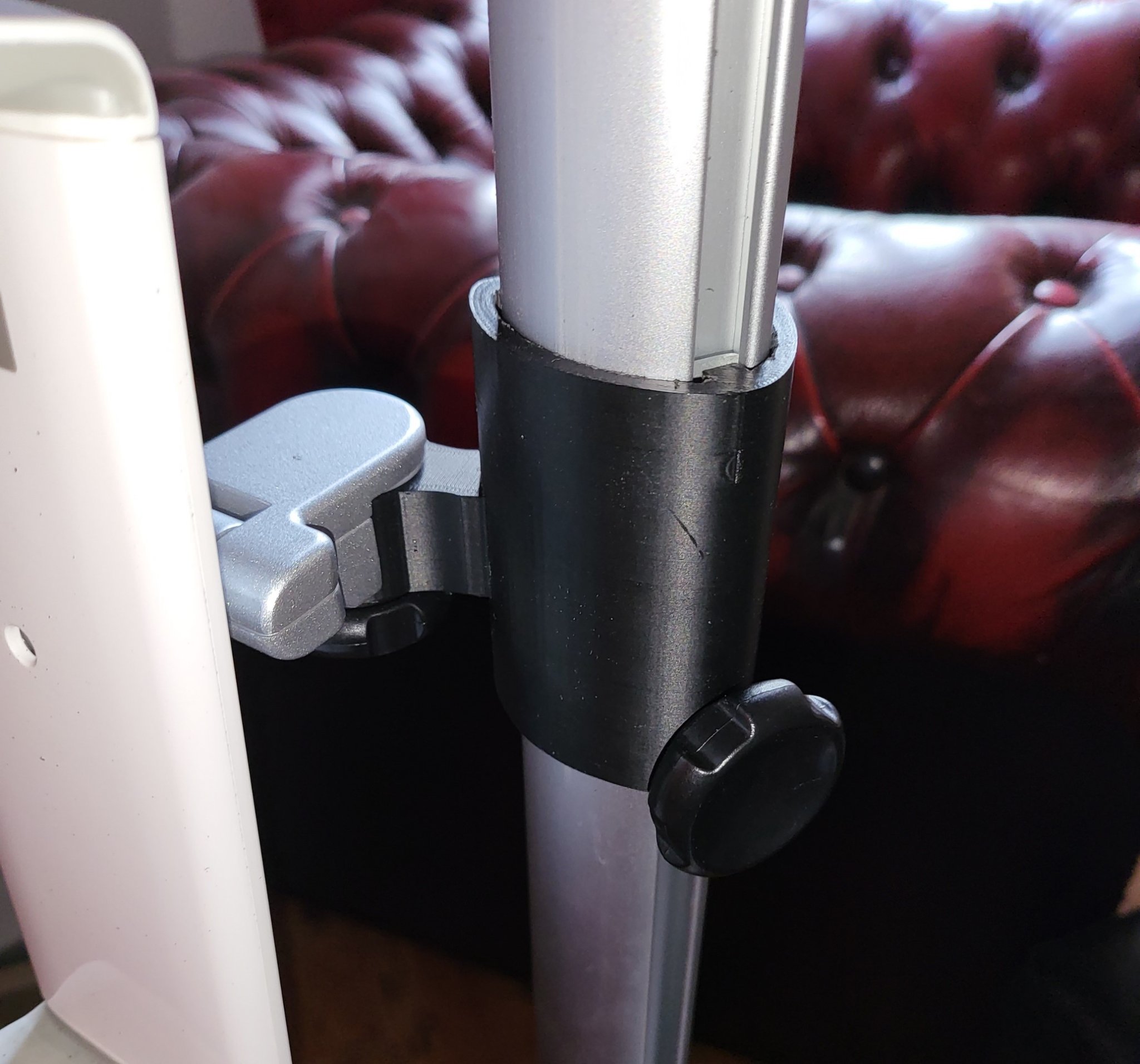 Giá đỡ ThingyClub cho màn hình phụ hoặc máy tính bảng