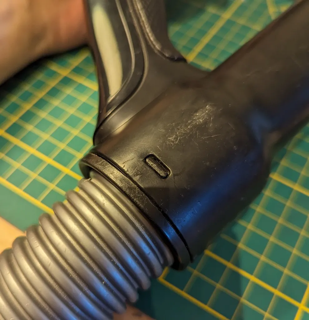 Sửa ống hút cho máy hút bụi Rowenta