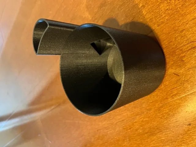 Chậu cây tự tưới nước cải tiến với khả năng xoay