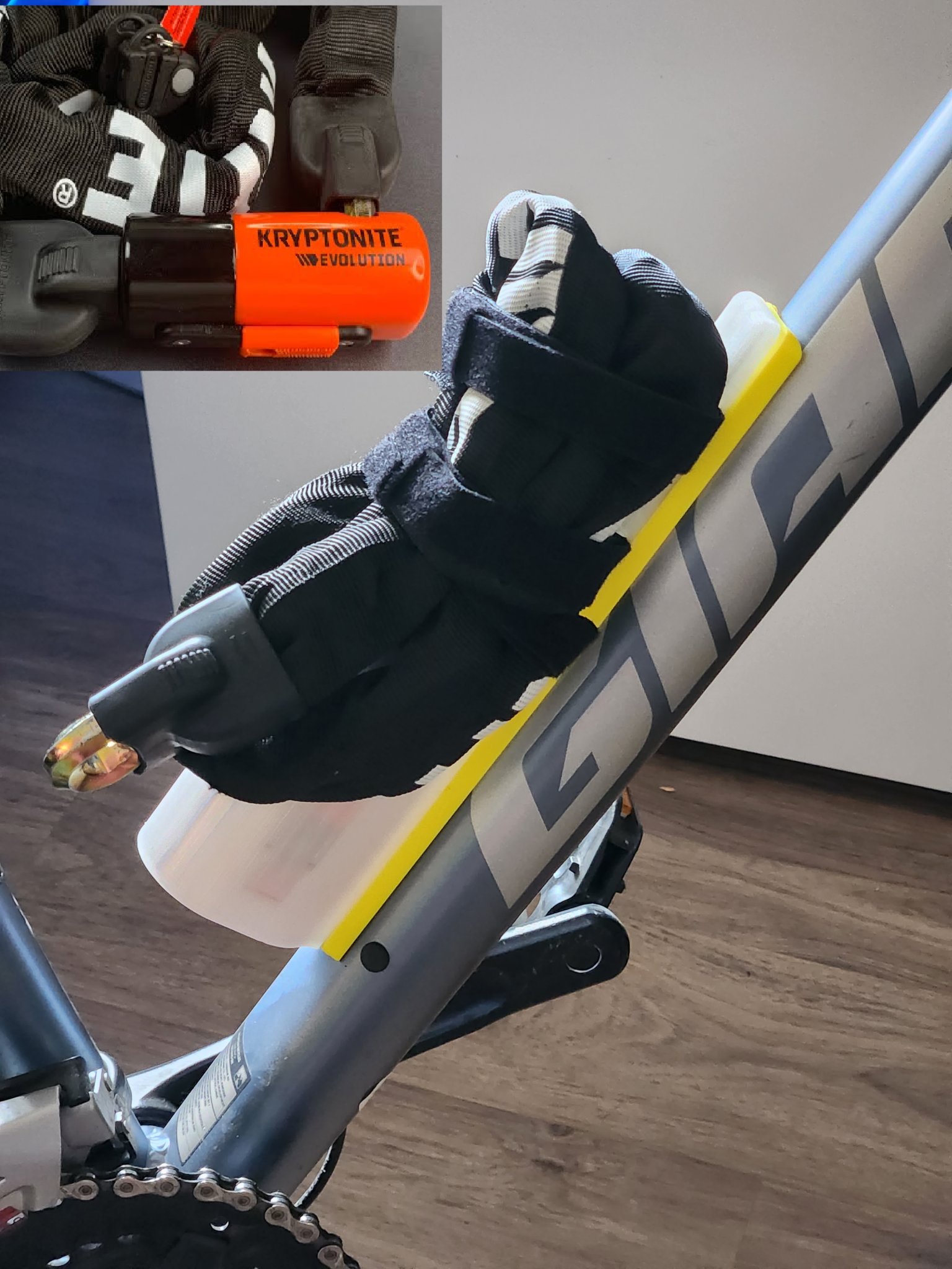 Giá đỡ khóa xe đạp Kryptonite 1090 Evo 4 với khoảng cách 64mm