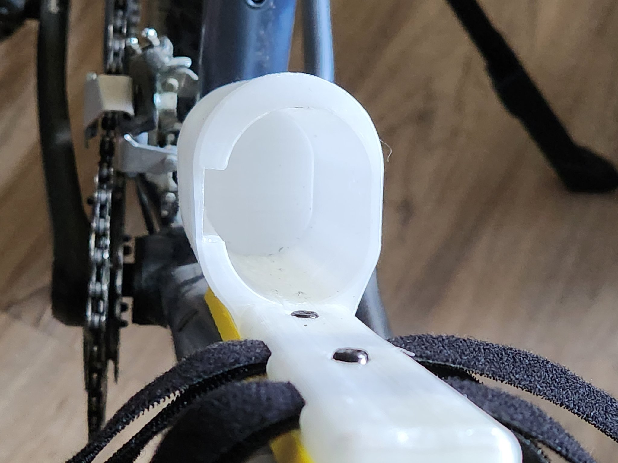 Giá đỡ khóa xe đạp Kryptonite 1090 Evo 4 với khoảng cách 64mm