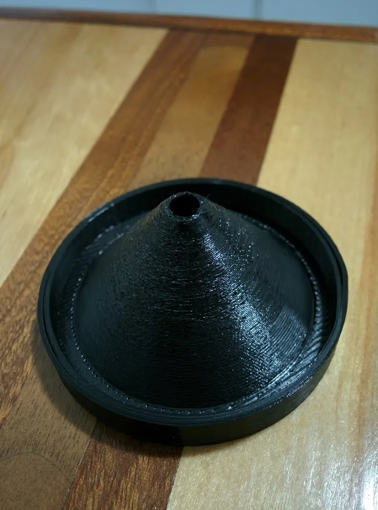 Bẫy ruồi trái cây bằng cốc shot đơn giản