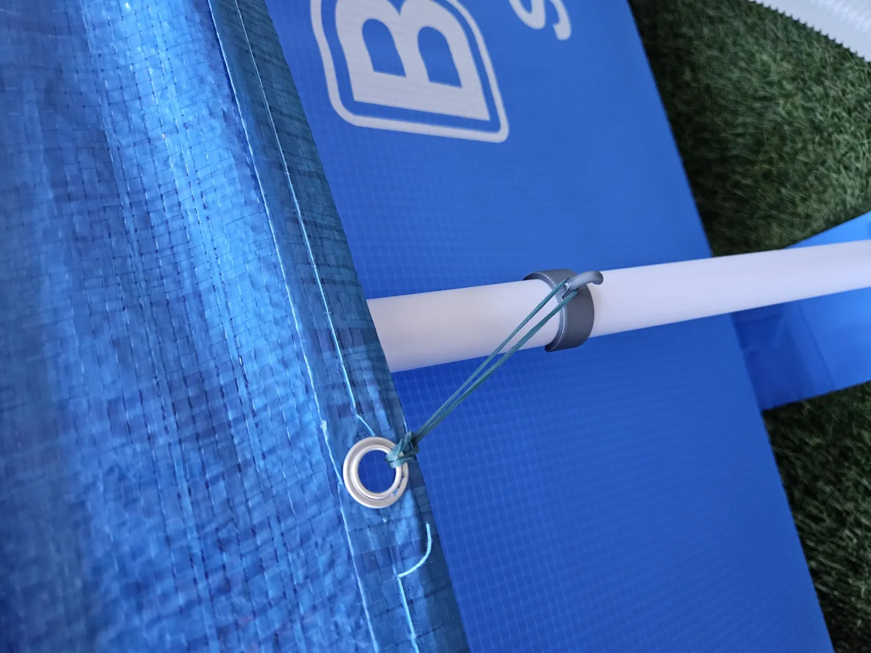 Móc giữ bạt hồ bơi cho ống 25mm