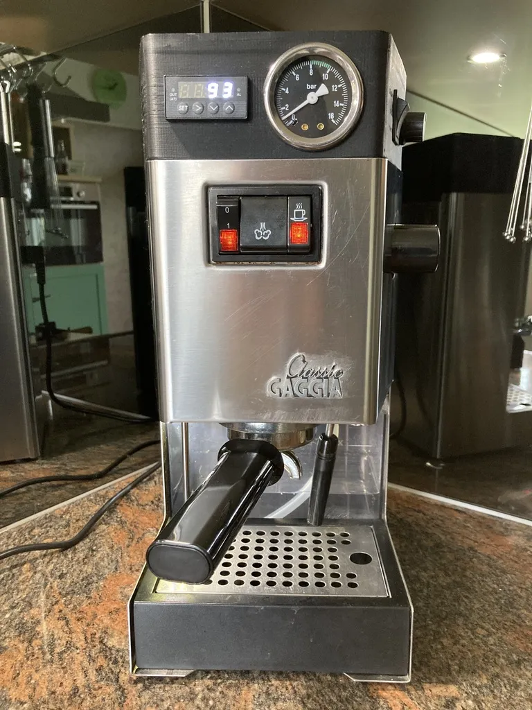 Mô hình mở rộng Gaggia Classic với công tắc và đồng hồ áp s...