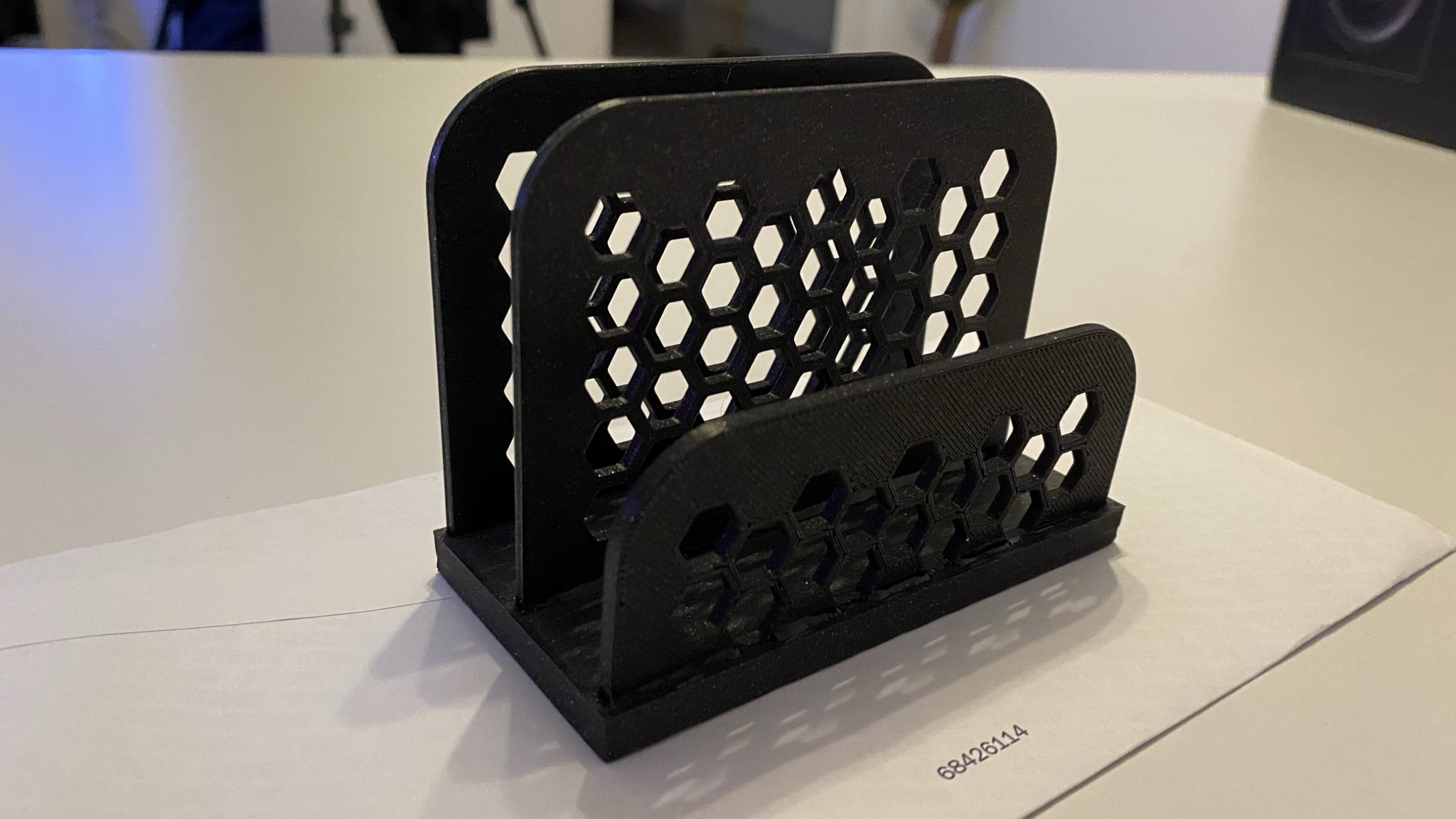 Giá đỡ thư văn phòng in dễ dàng cho bàn làm việc