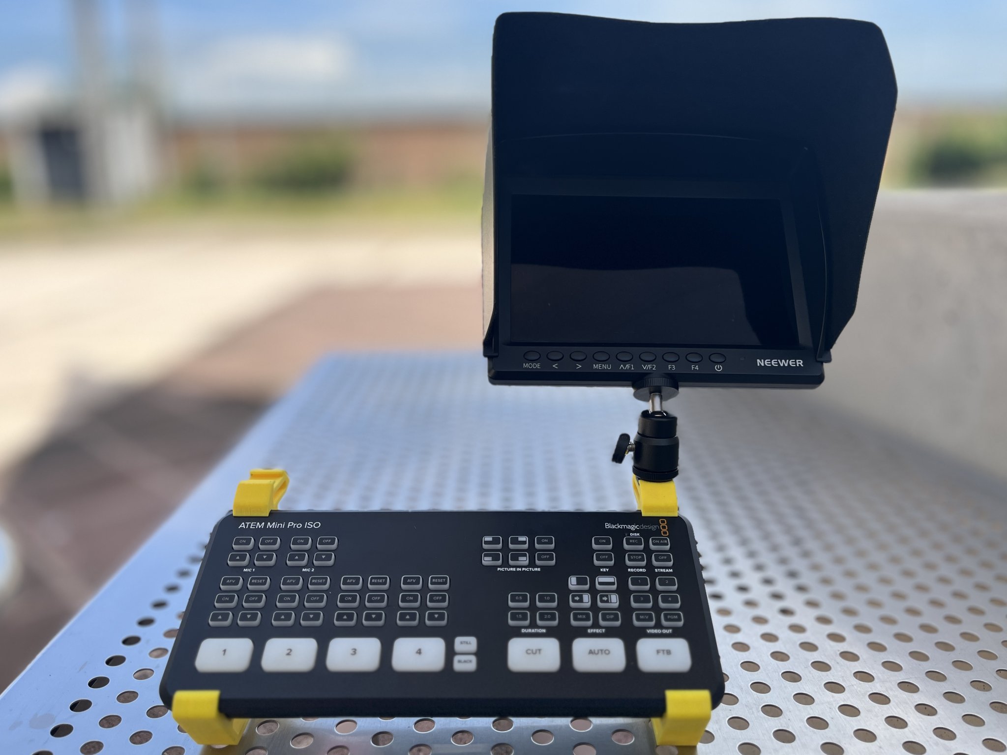 Giá đỡ ATEM Mini, Mini Pro và Mini Pro ISO