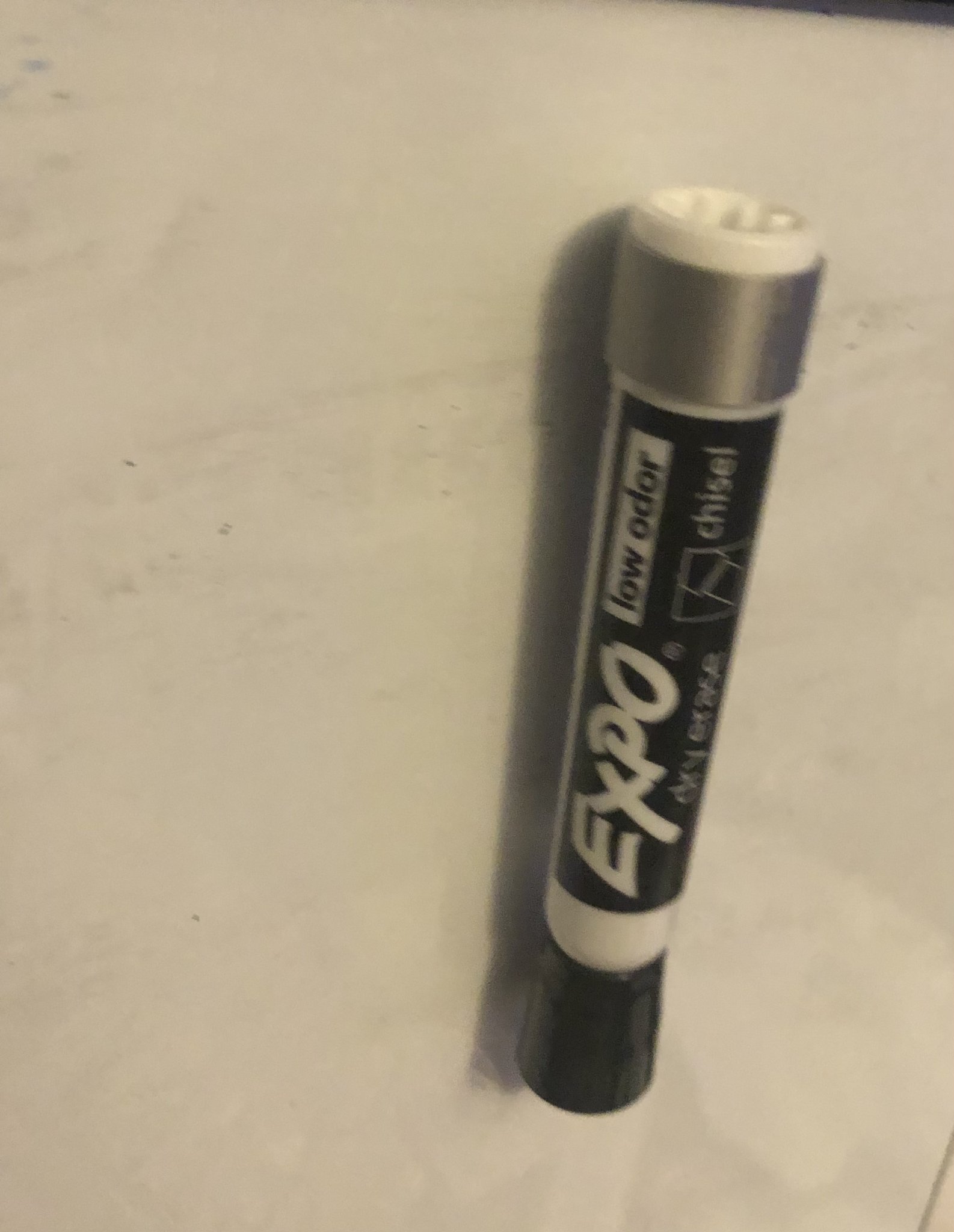 Giá đỡ nam châm cho bút lông Expo